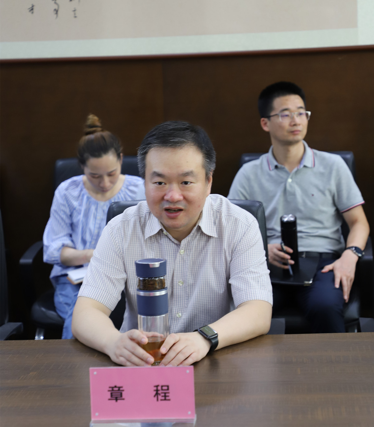 慈溪市委副書(shū)記、市長(cháng)章程來(lái)我公司及外貿服務(wù)中心看望外貿員工并調研(圖4)