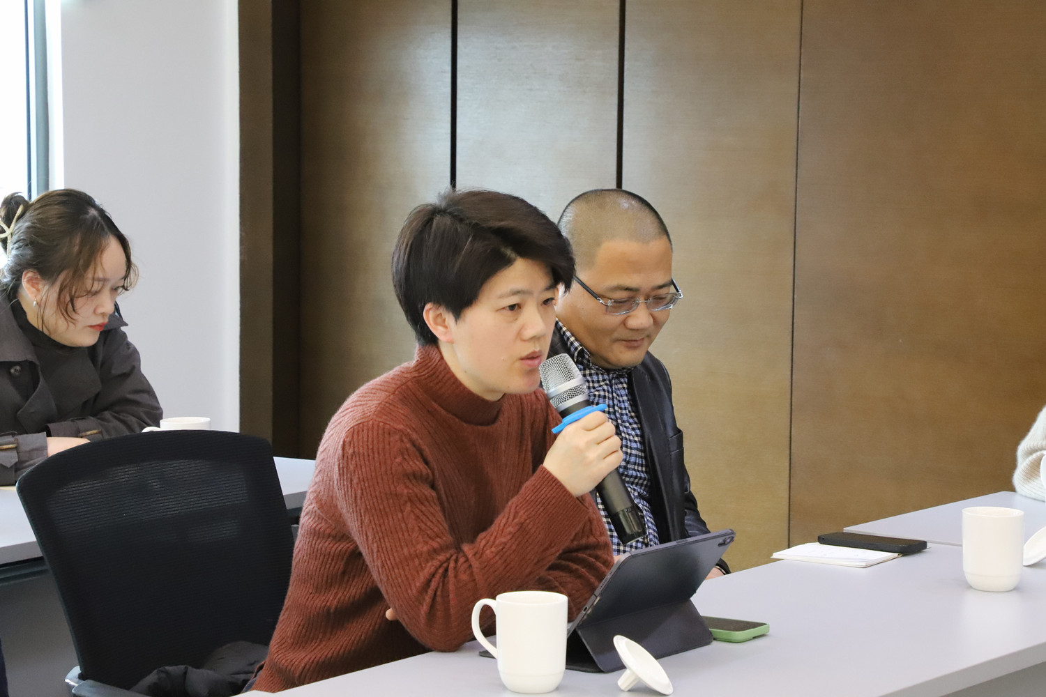 提增信心     守正出奇     控股公司召開(kāi)一季度業(yè)務(wù)分析會(huì )議(圖12)