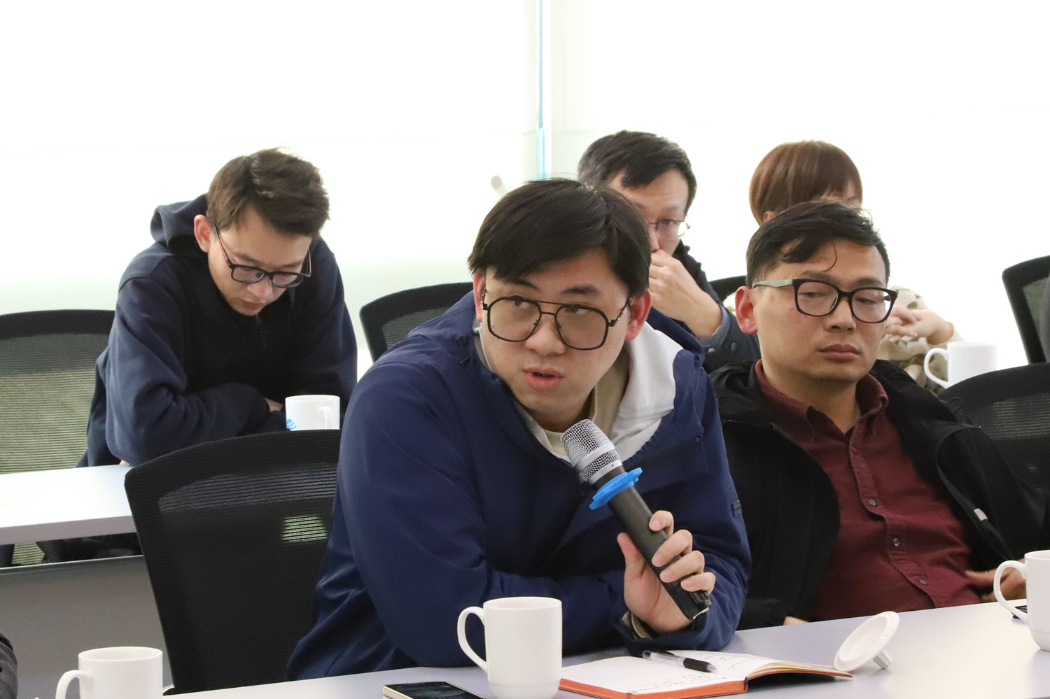 提增信心     守正出奇     控股公司召開(kāi)一季度業(yè)務(wù)分析會(huì )議(圖16)